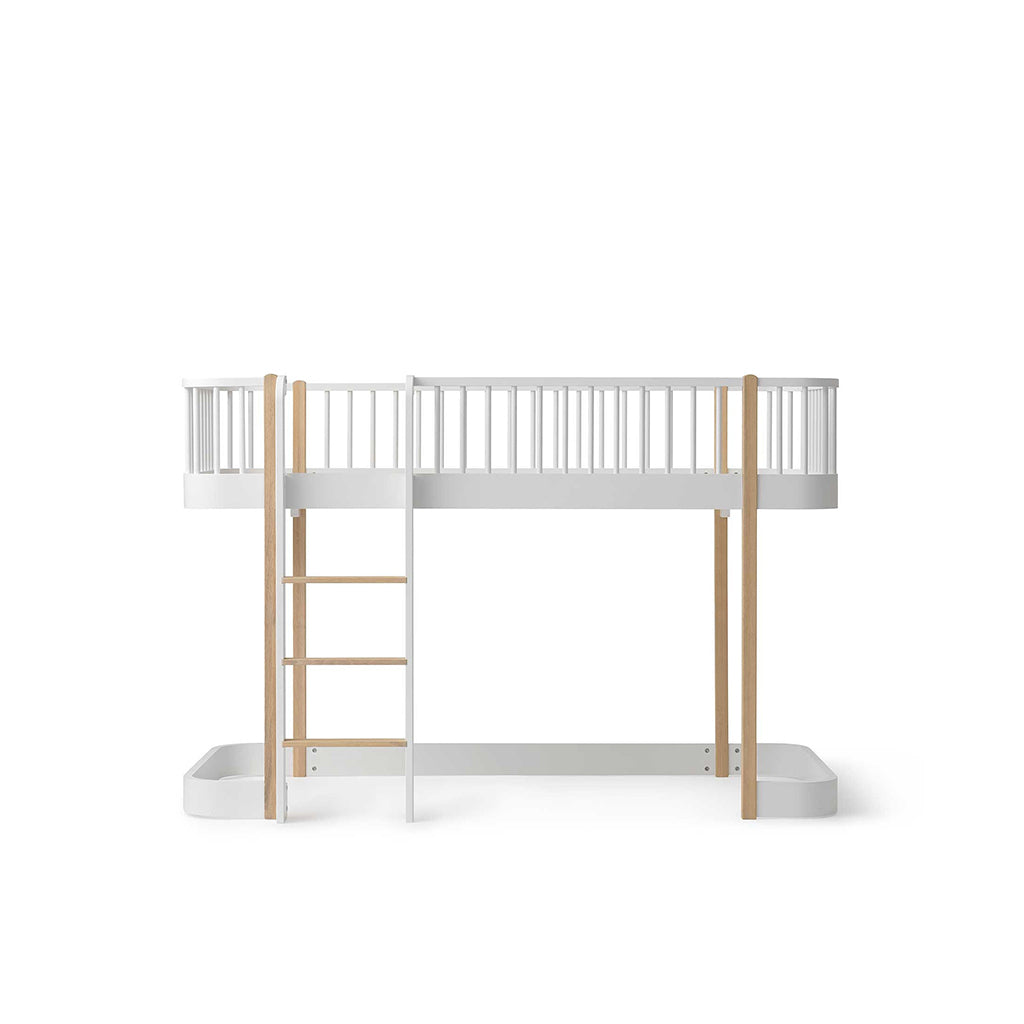 Oliver Furniture Wood Original halvhøj seng i hvid og eg træ