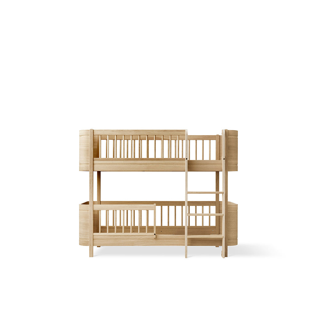 Oliver Furniture Wood Mini plus halvhøj køjeseng i eg