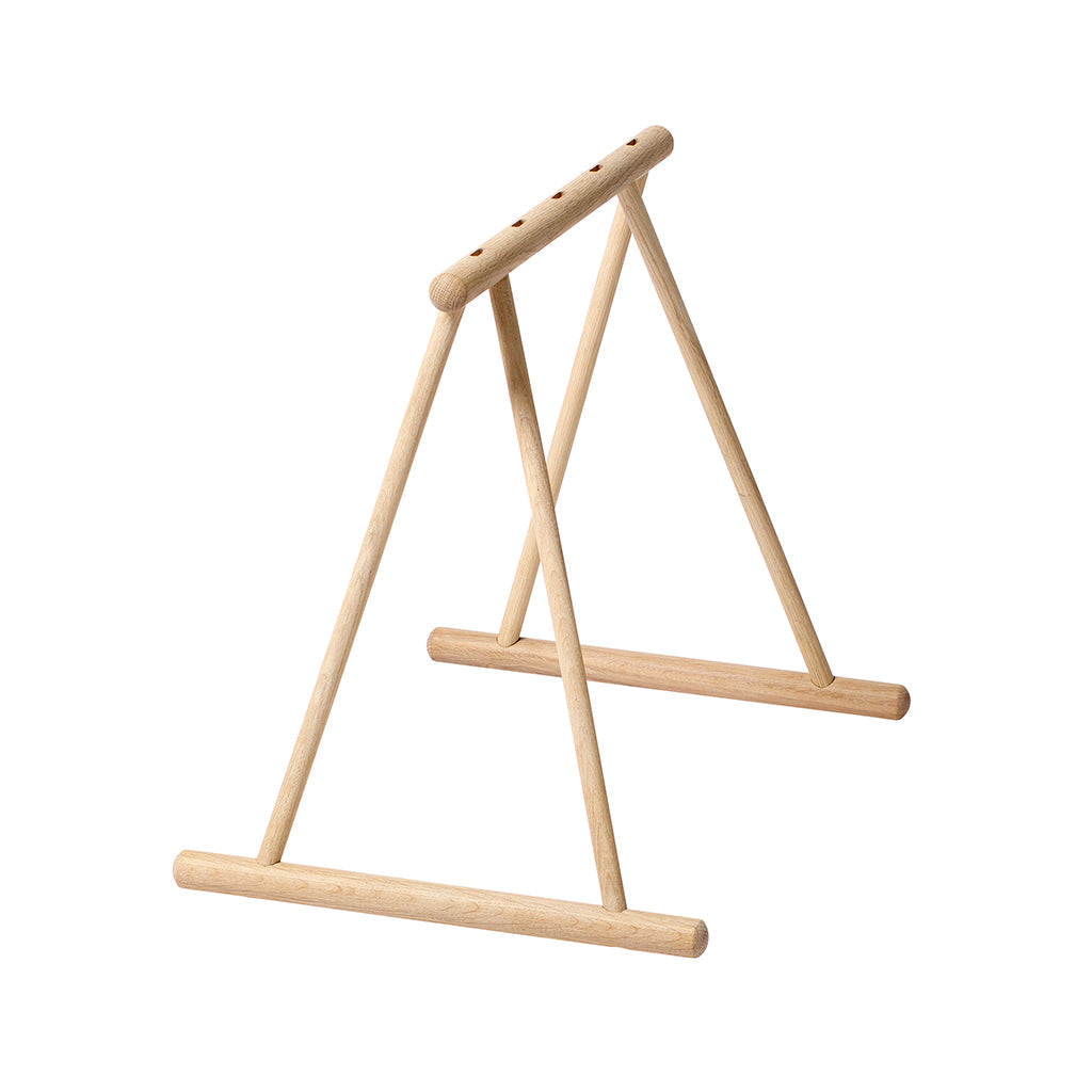 Oliver Furniture Baby gym, Aktivitetsstativ i tre - Eik
