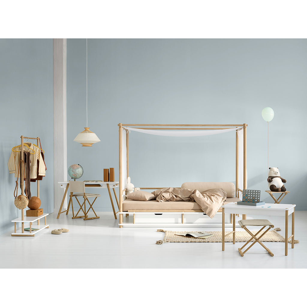 Oliver Furniture, Camp klesstativ - Hvit / Eik