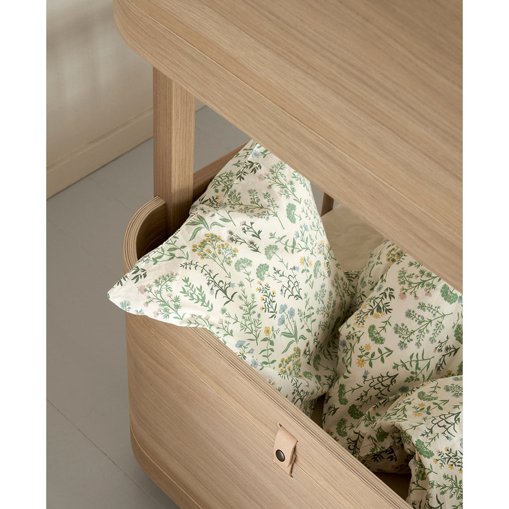 Oliver Furniture, Wood Mini+ halvhøy seng – Eik