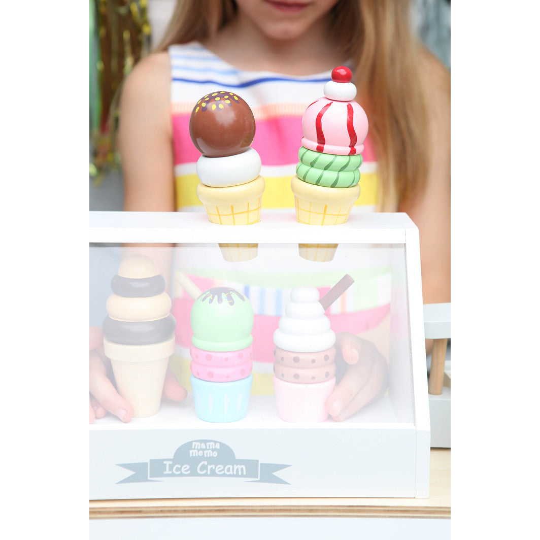 Mamamemo isbod i tre