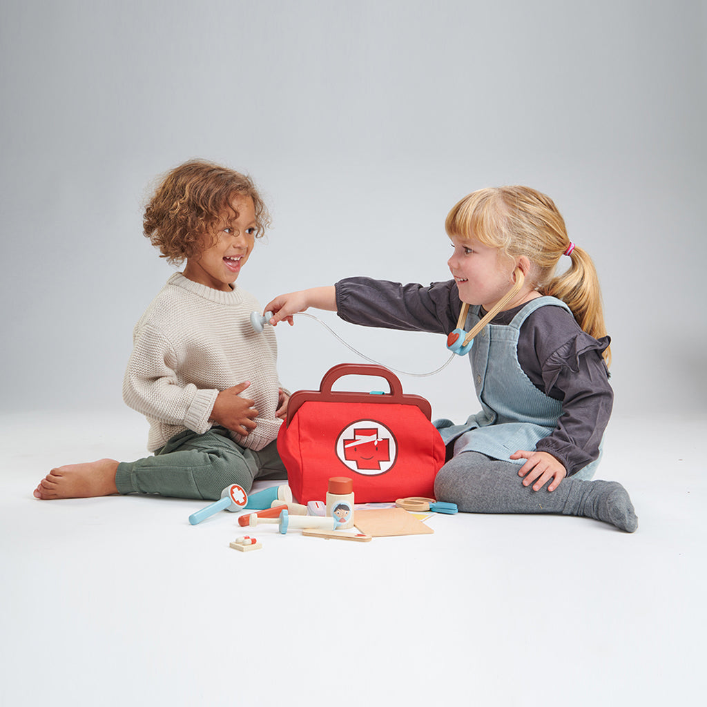 Tender Leaf, Doktorveske