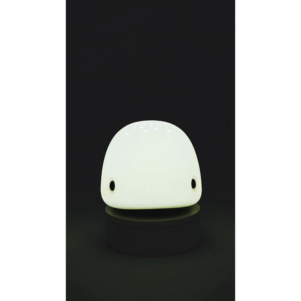 Little L. LED nattlampe/projektor med fjernkontroll og 7 ulike lysinnstillinger - Wilda hval