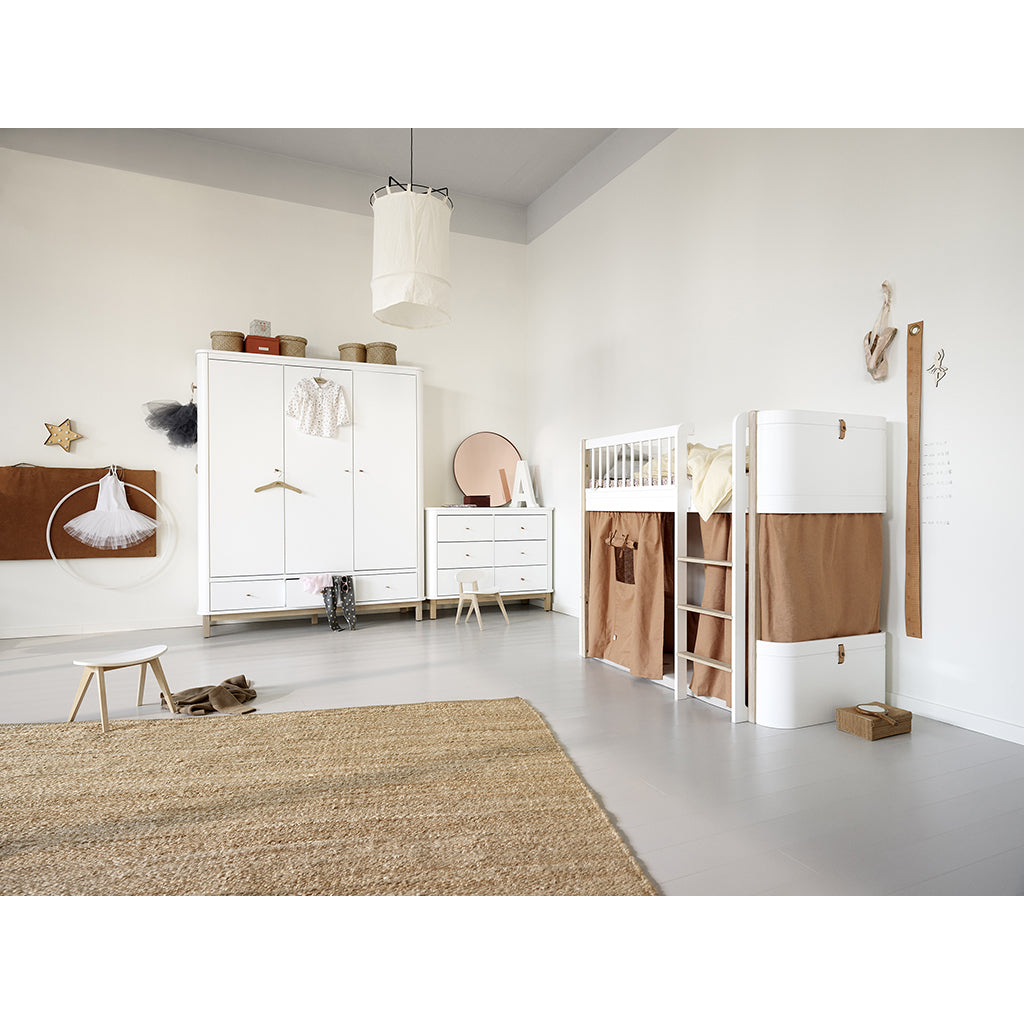 Oliver Furniture Wood garderobeskap med 3 dører, hvit/eik – høyde 204 cm