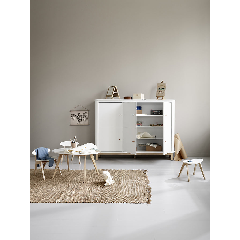 Oliver Furniture Wood multiskap med 3 dører, hvit/eik