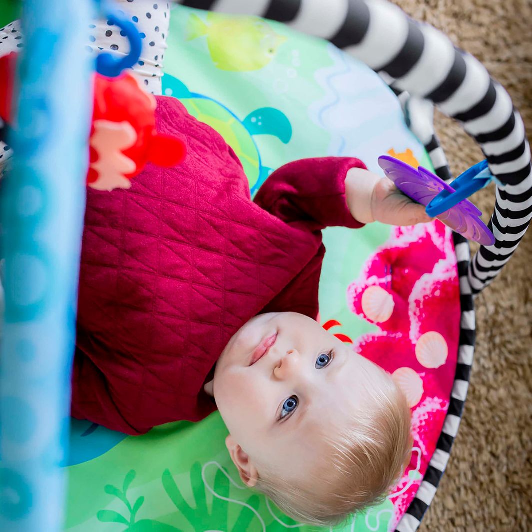 BABY Einstein Sea Floor Explorers™ 2-i-1 aktivitetsgym