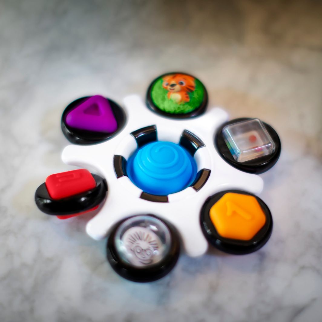 BABY Einstein Curiosity Clutch™ sensorisk leketøy