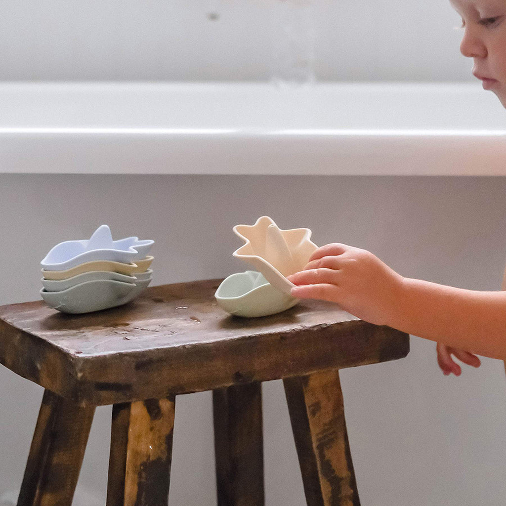 Sunnylife badeleketøy, Flytende båter - Float the sea - Blue/lime