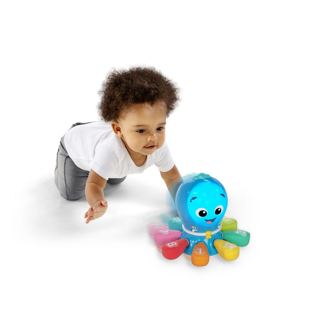 BABY Einstein 4-i-1 Crawl & Chase Pal, Go Opus Go™