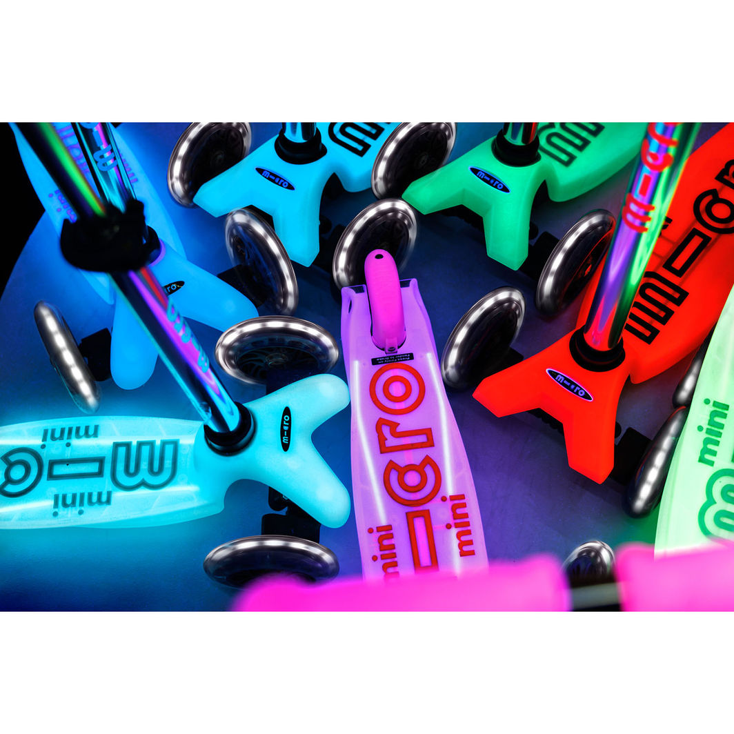 Micro Sparkesykkel, Mini Deluxe Glow LED Plus - Glacier Aqua