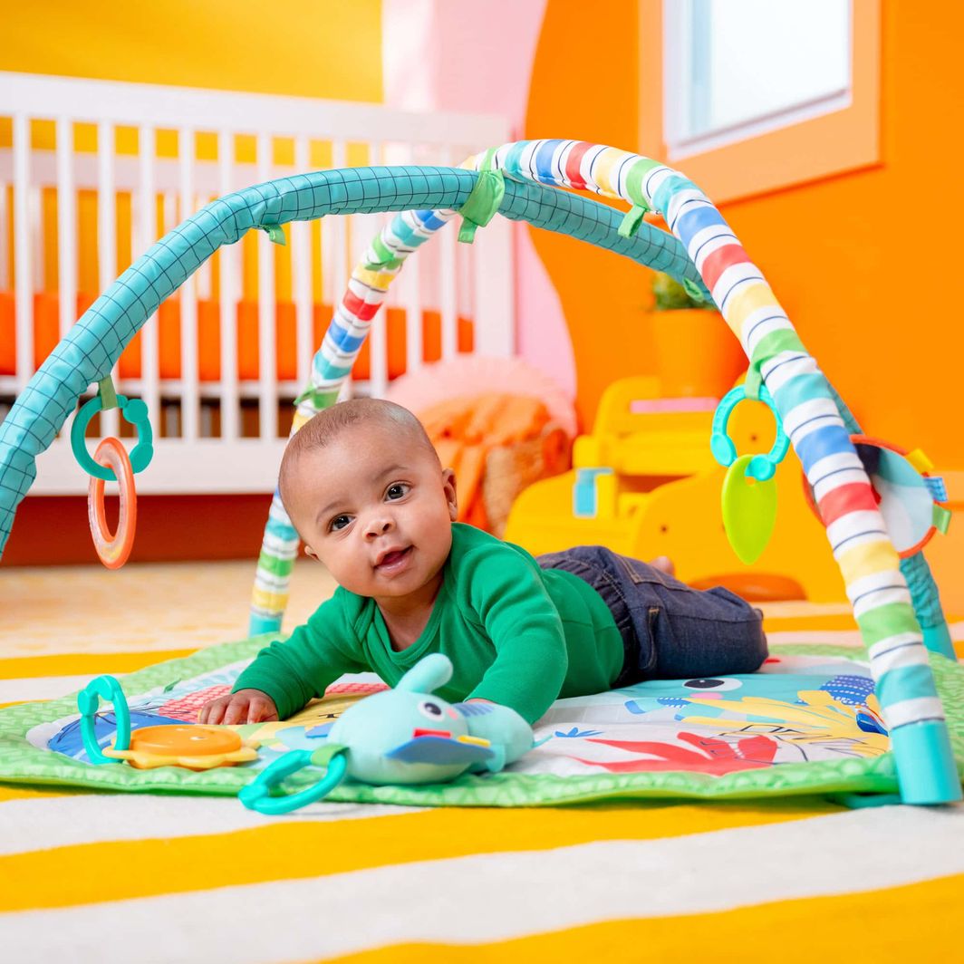 Bright Starts Aktivitetsteppe, Wild Wiggles™ FoldAway™