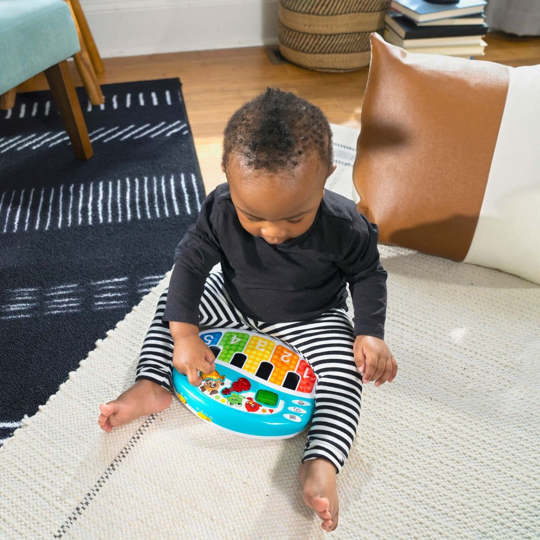 BABY Einstein musikkleketøy for de minste, Klaver