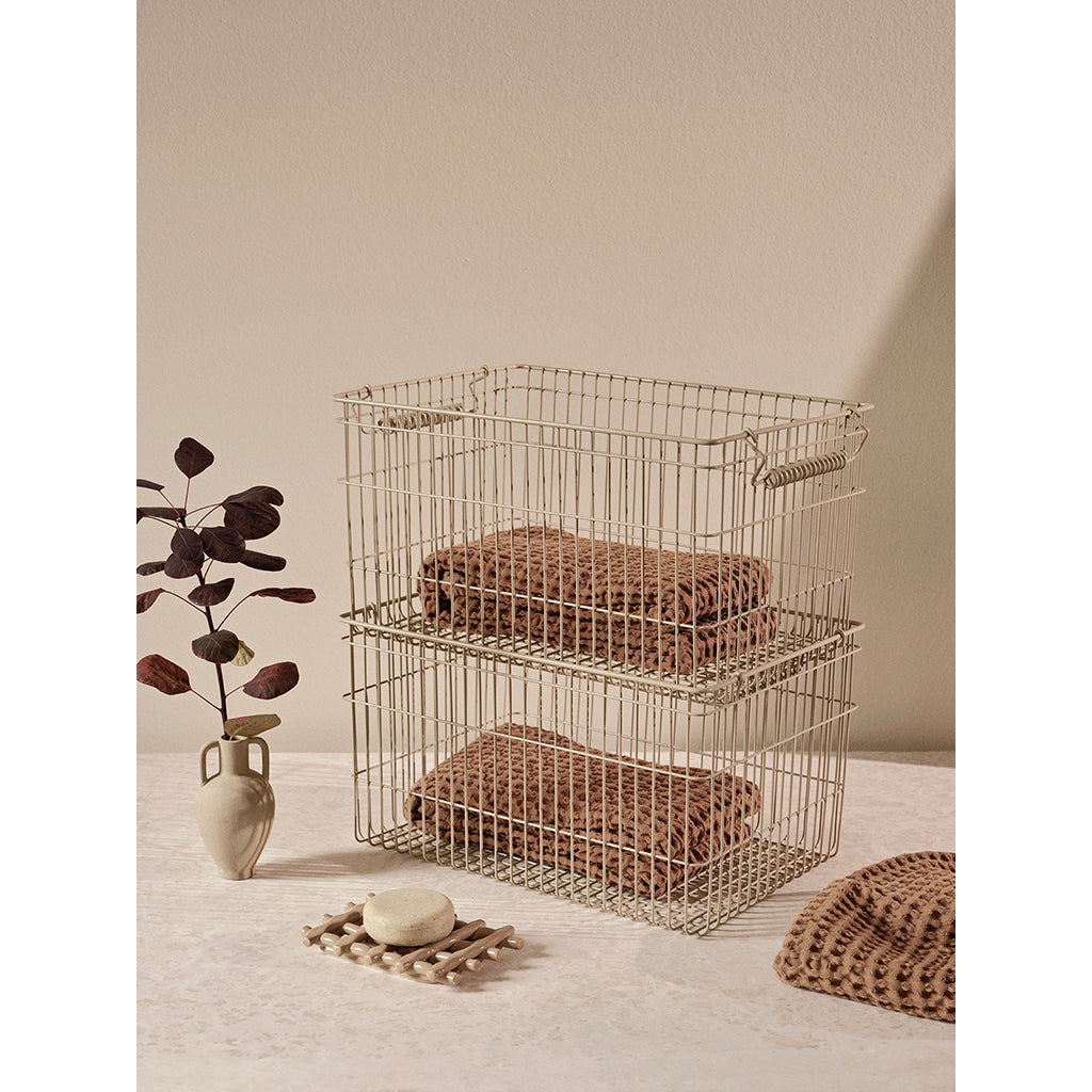 ferm Living trådkurv, Cala Stackable Baskets, Sett med 2 stk. - Cashmere