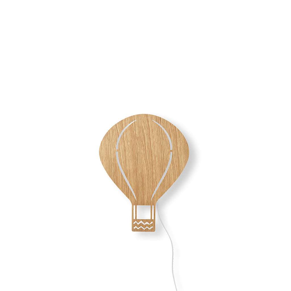 Billede af ferm Living væglampe Luftballon, olieret eg