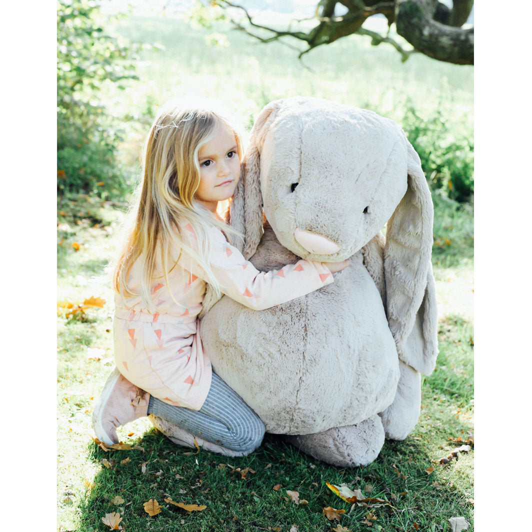 Jellycat bamse, Bashful beige kanin, Ekstra stor kanin – 108 cm