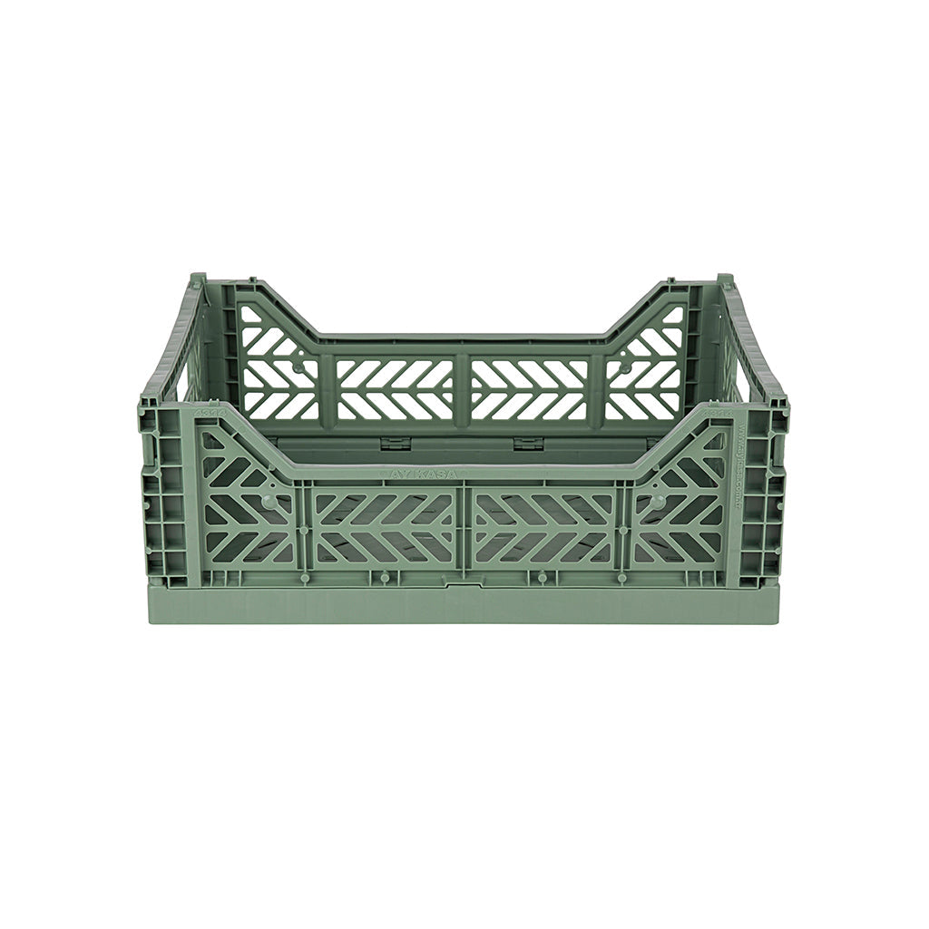 Aykasa Midi foldekasse i almond green på hvid baggrund
