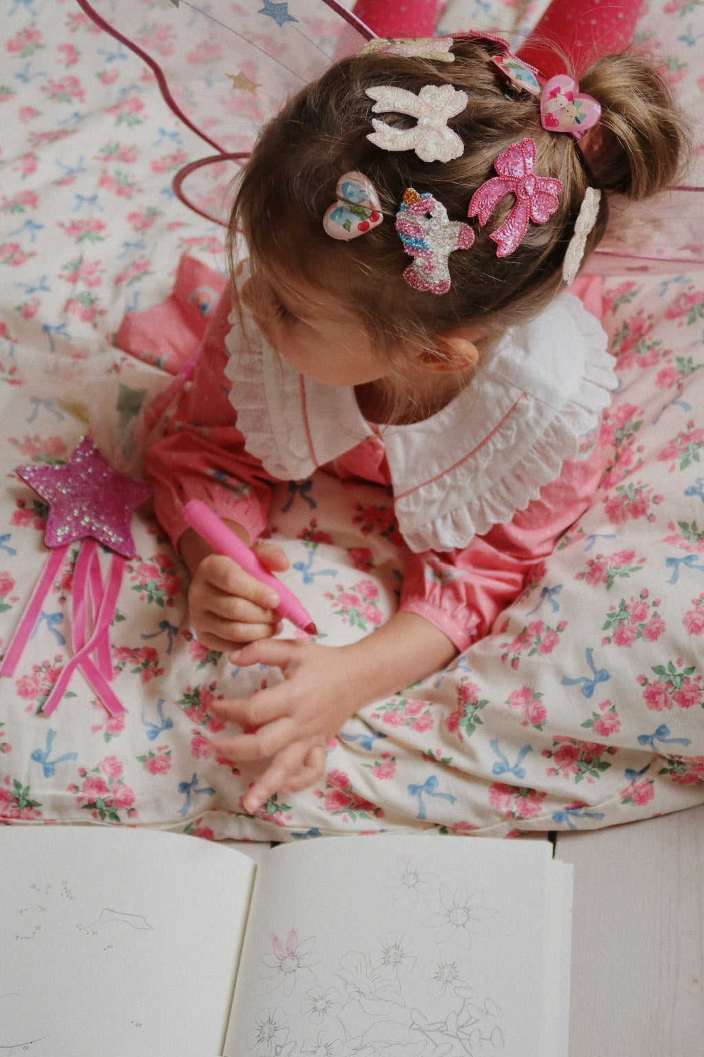 Konges Sløjd Vilma hårspenne 2-pakning, Bow Kitty