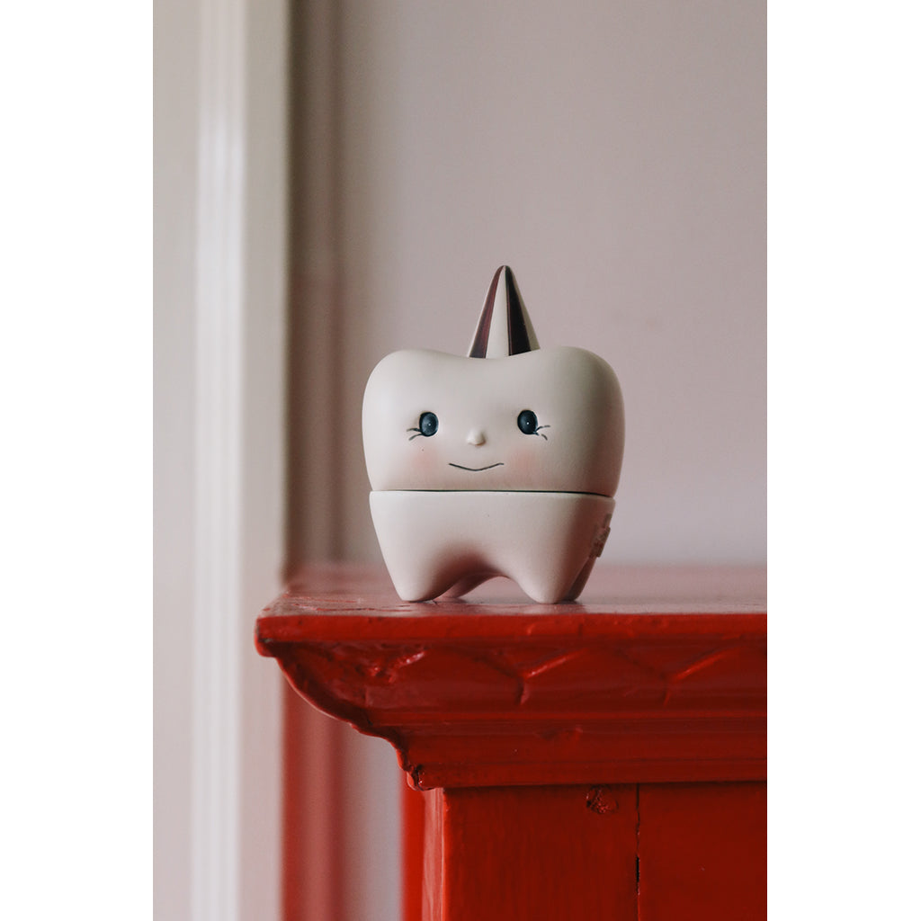 Konges Sløjd eske for melketenner, Off-white