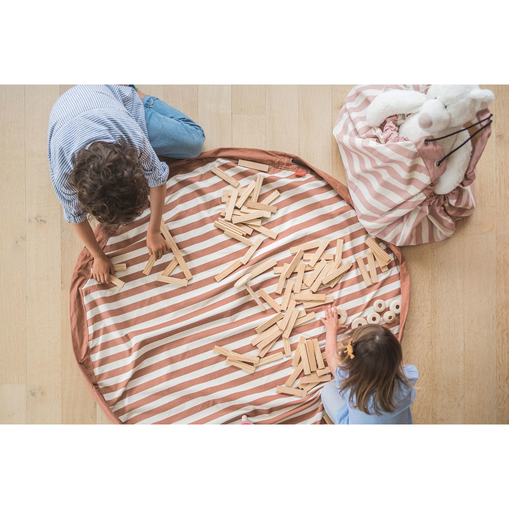 Play&Go To-i-én teppe, Stripes brown