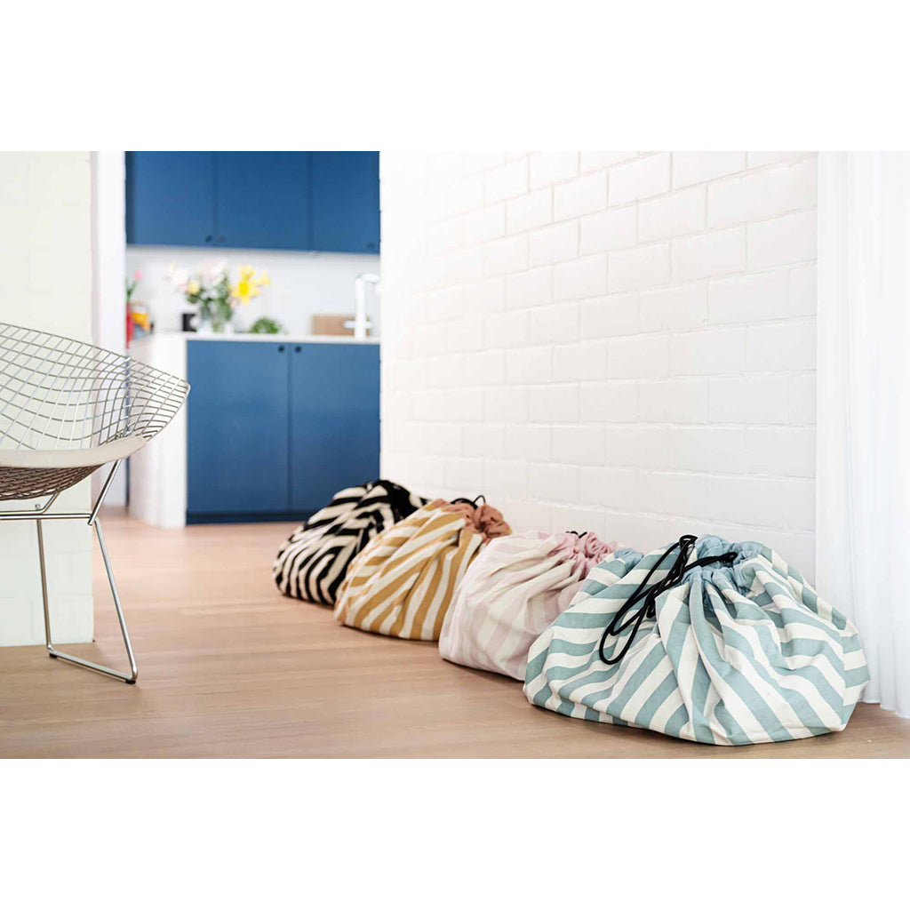 Play&Go To-i-én teppe, Stripes black