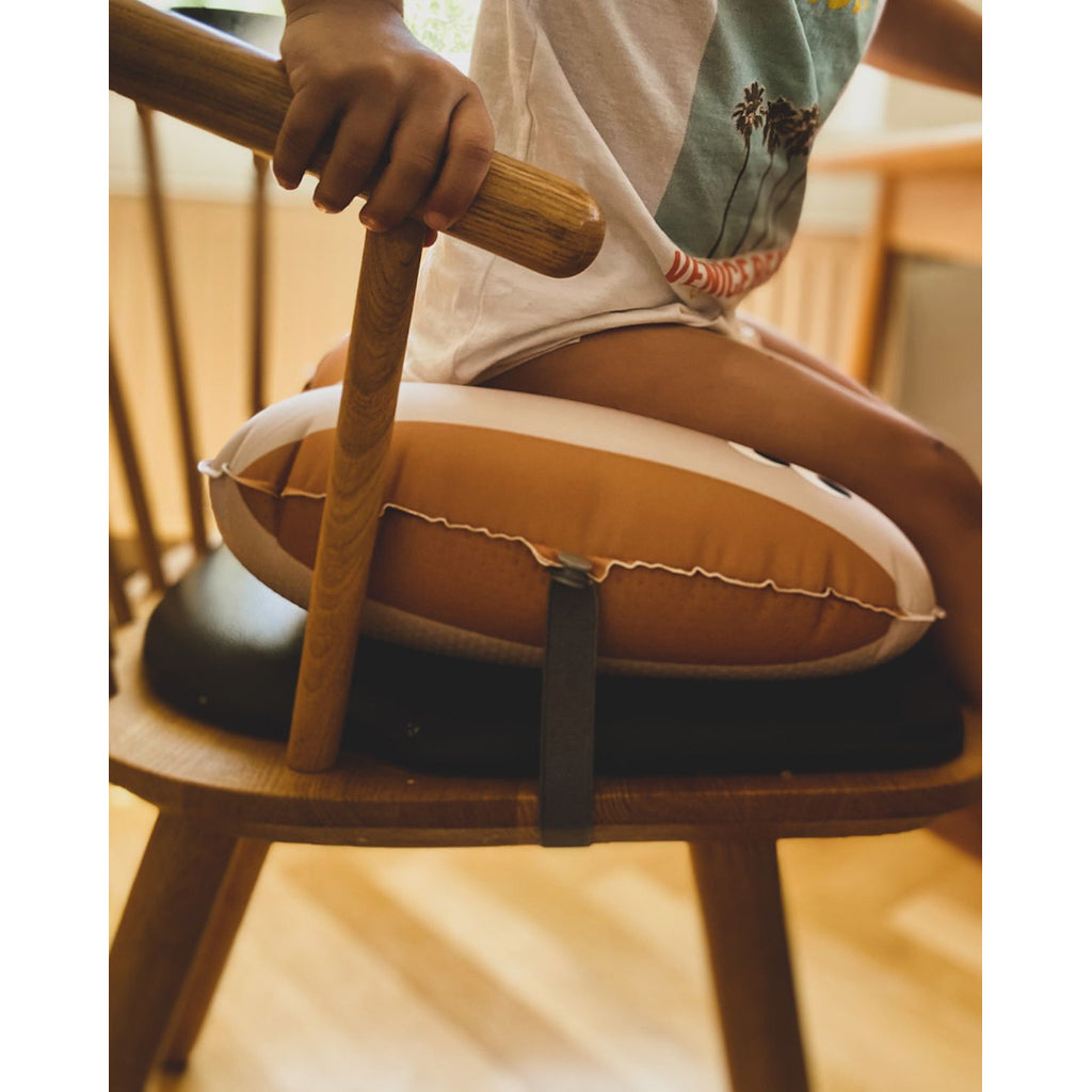Noui Noui Have a seat, Oppustelig sittepute for barn - Stripes nude/mustard