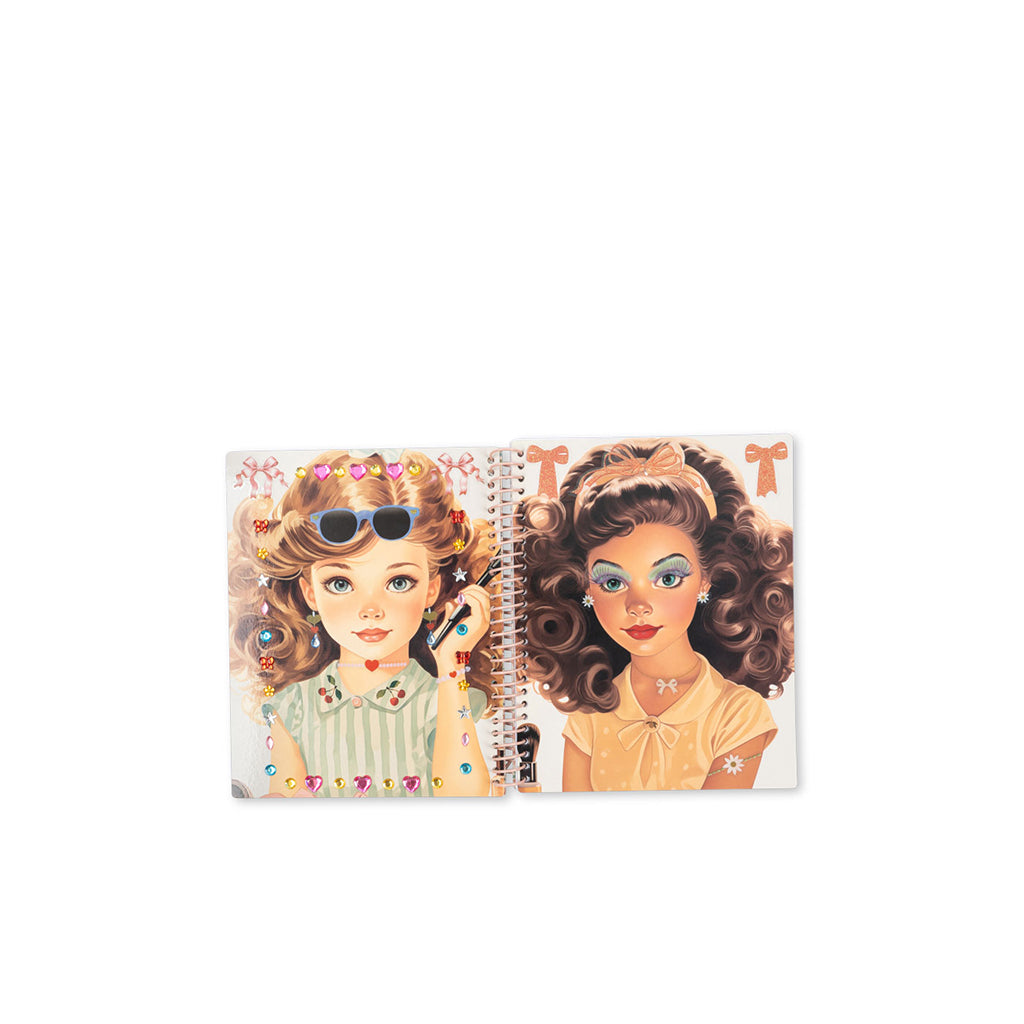 Konges Sløjd glam me up, Klistremerkebok