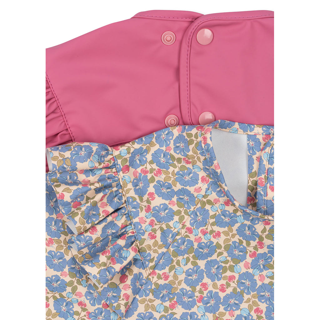 Konges Sløjd Dinner smekke med ermer og volanger, 6 mnd. - 3 år - Fleur rosier/Chateau roser