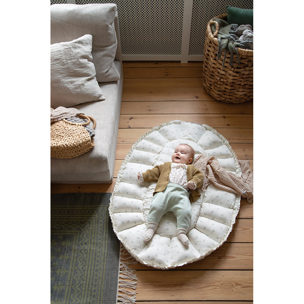 Sebra 3-i-1 babynest, babylift og lekematte, Sophora Leaves - Beige