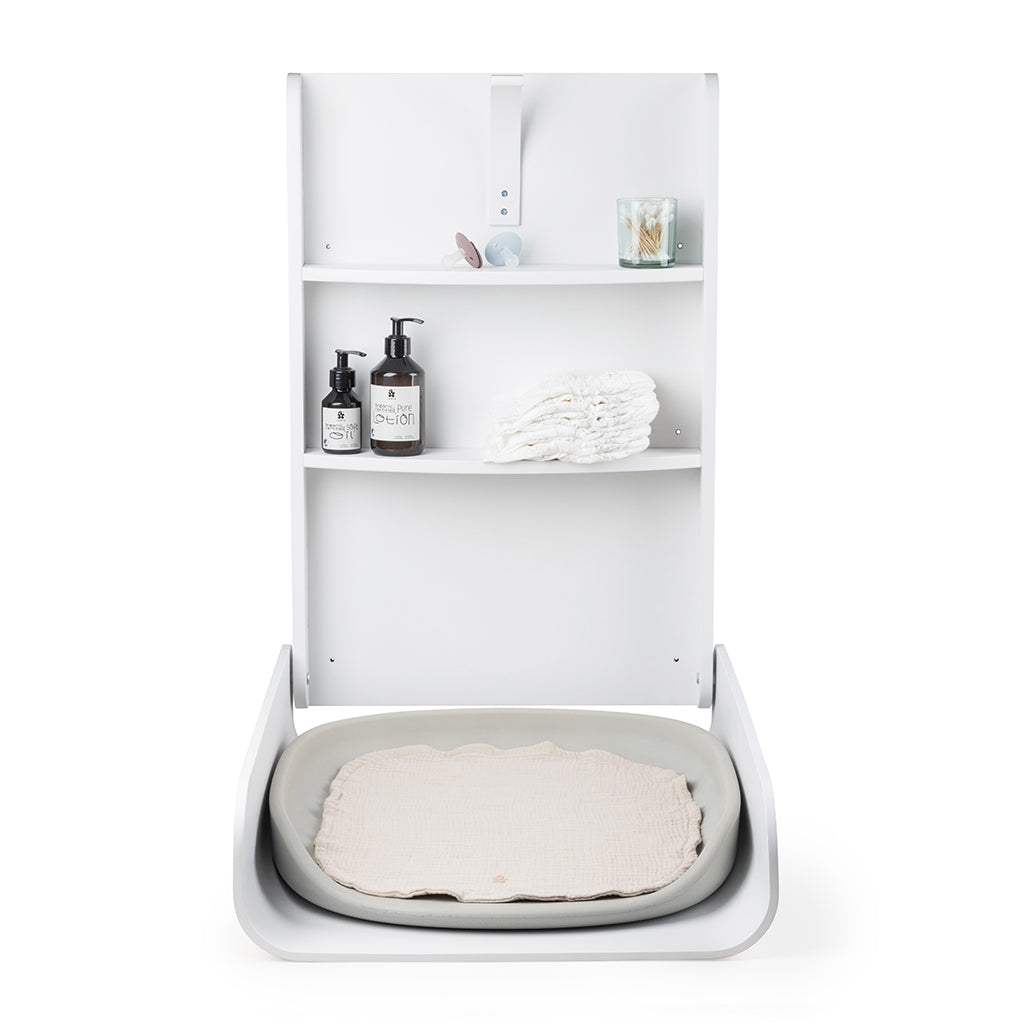 Sebra Vegghengt stellebord i tre, Classic white