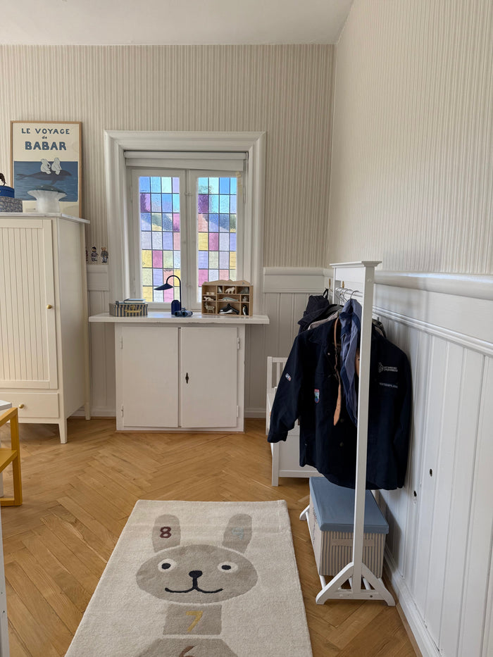 Et lyst og lekent barnerom for gutter på 6-7 år