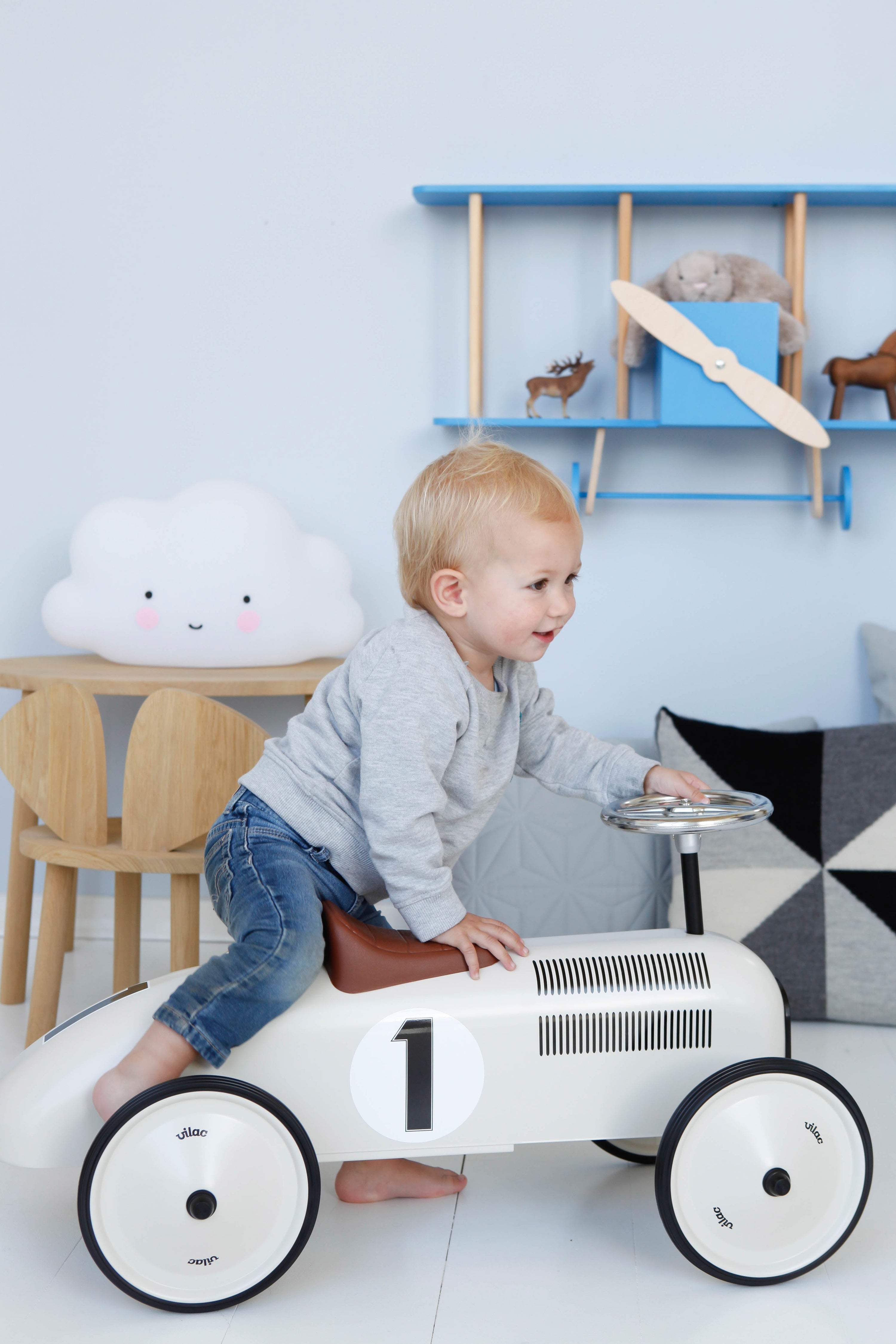 Leker for barn i alderen 1-3 år – lek, læring og små skritt med stor betydning