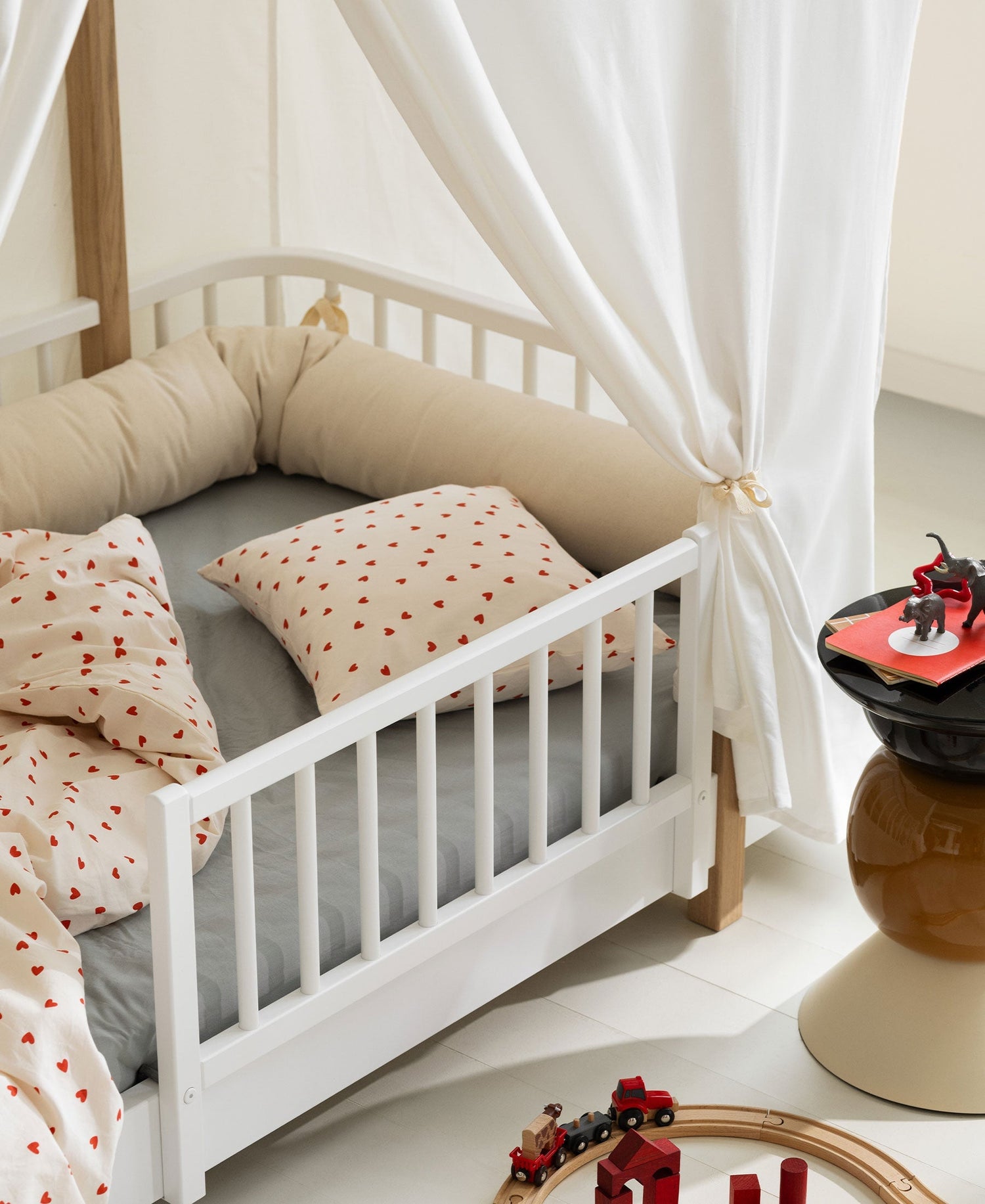 Oliver Furniture forheng