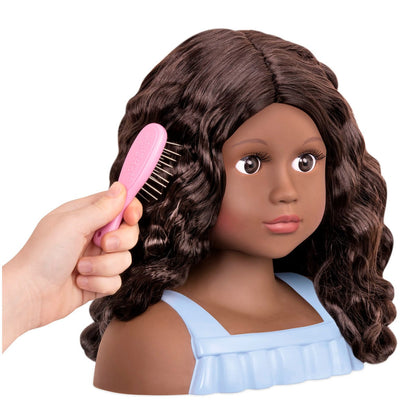 Our Generation dukke, frisørdukke med tilbehør - Nessa