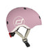 Scoot and Ride cykelhjelm i farven Wildberry, med logo og justerbar hagerem.