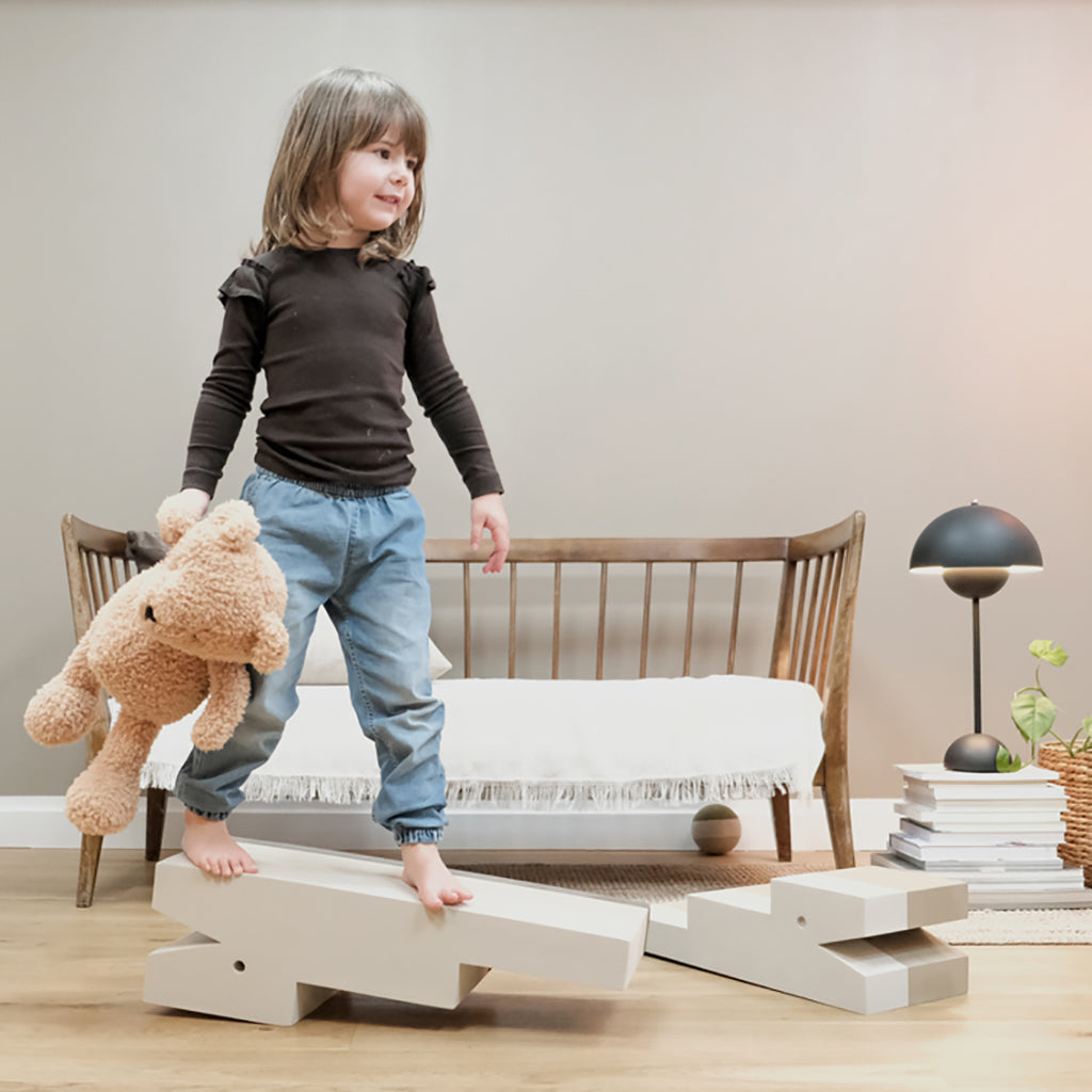 bObles Krokodille, L24 - Sandgrå