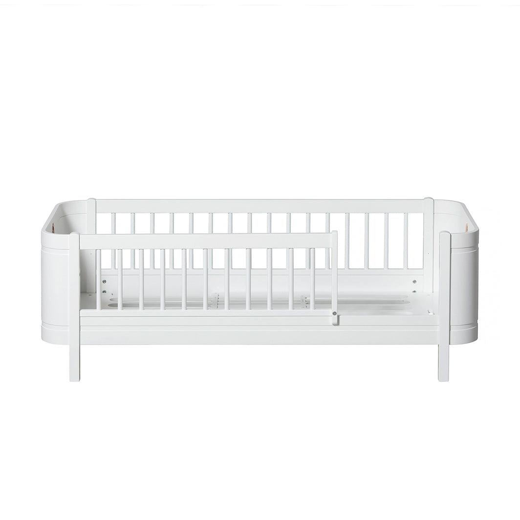 Oliver Furniture Wood Mini juniorseng hvid hvidlakeret birketræ