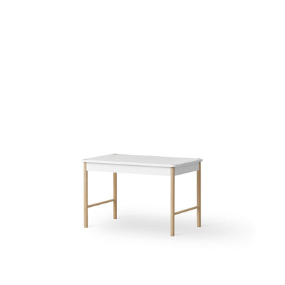 Oliver Furniture, Camp toddler legebord – Hvit / Eik