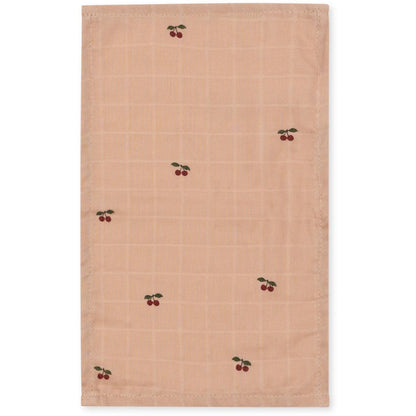 Konges Sløjd dukketilbehør, teppe, bleie og smekke - Cherry blush