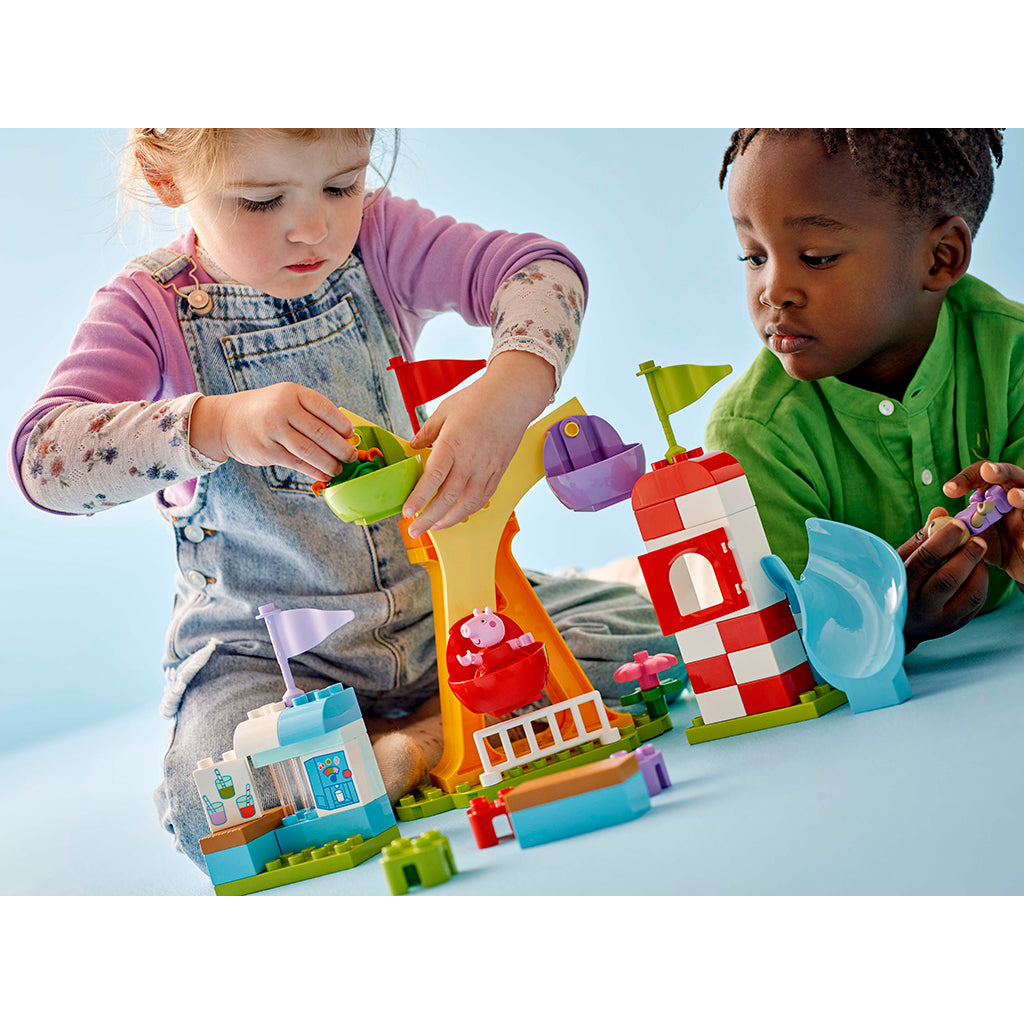 LEGO® DUPLO®, Peppa Gris - Fornøyelsespark