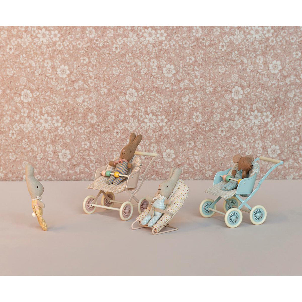 Maileg tilbehør til baby mus, klapvogn – Blue