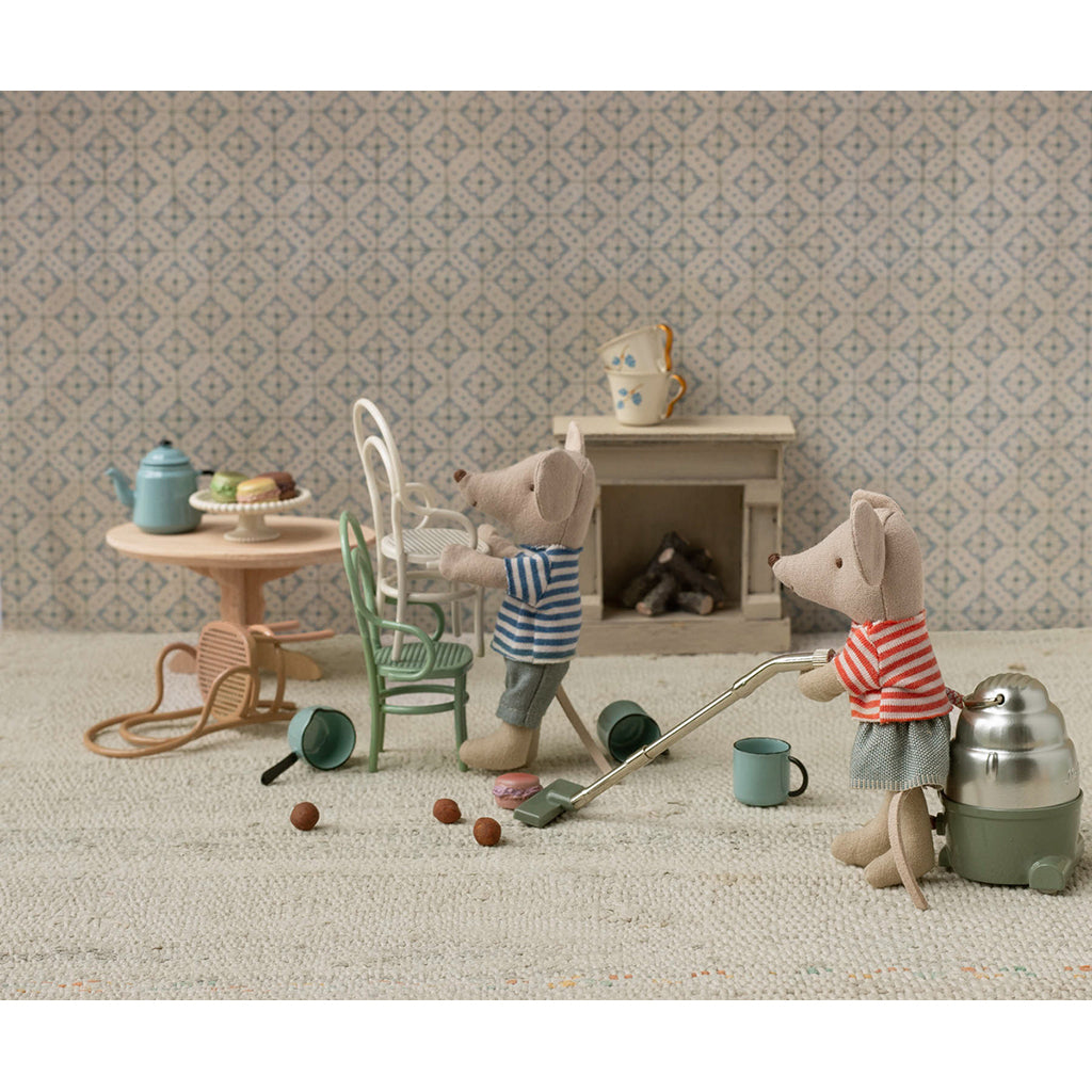 Maileg tilbehør til mus, Vintage stol - Råhvit