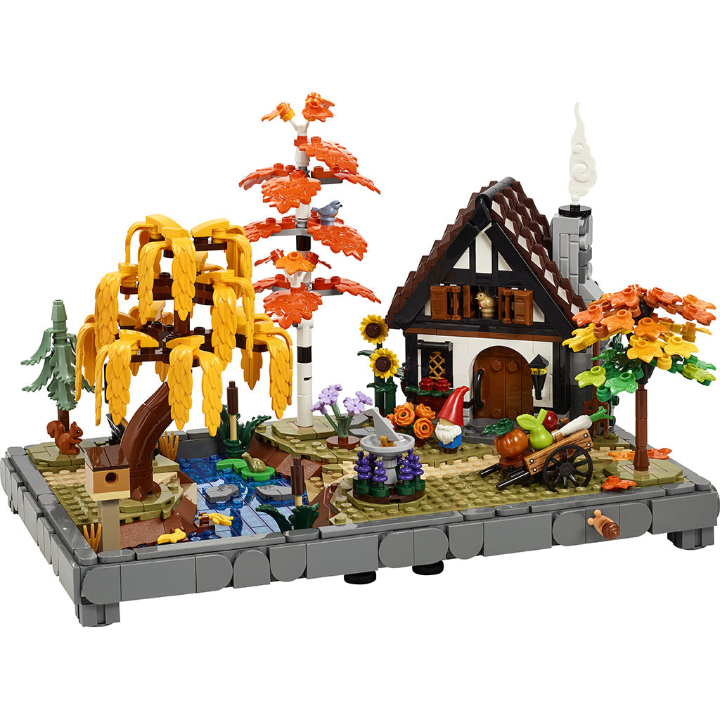 LEGO® Icons, Høsthage og hytte