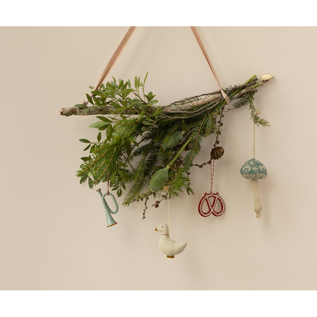 Maileg julepynt, metalloppheng, Kringle med striper