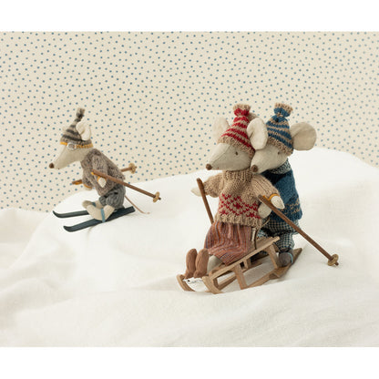 Maileg dukkeklær til mor mus, Strikket genser og lue