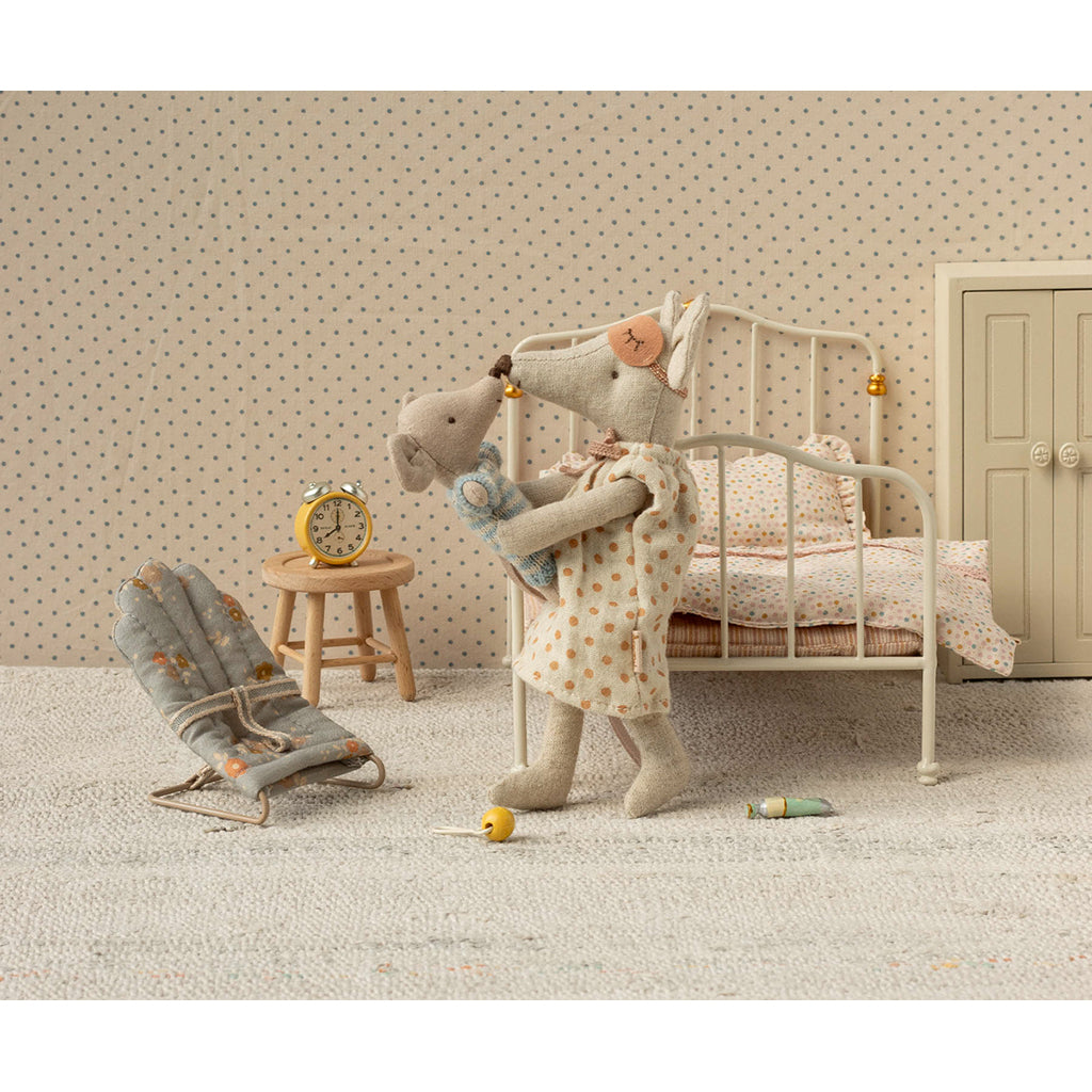 Maileg dukketøy til mor mus, Prikket nattkjole