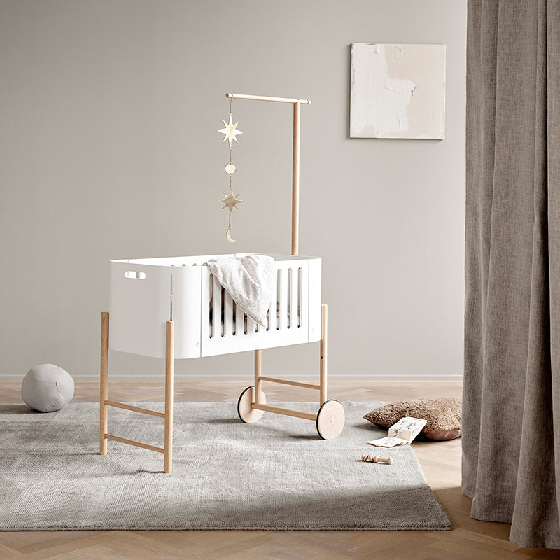 Oliver Furniture, Wood Co-sleeper, vugge og benk - Multifunksjon babyseng