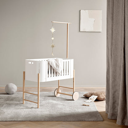 Oliver Furniture, Wood Co-sleeper, vugge og benk - Multifunksjon babyseng
