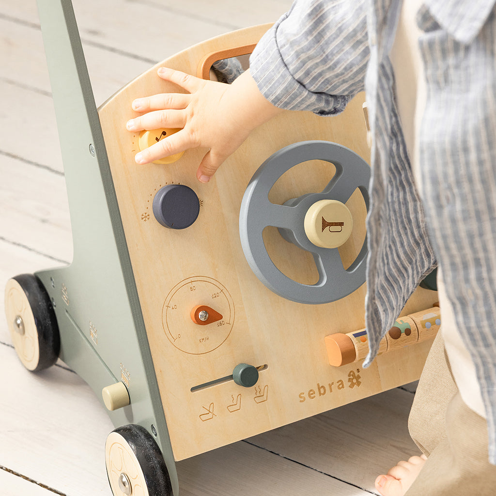 Sebra Gåvogn i tre m/aktiviteter, Bil