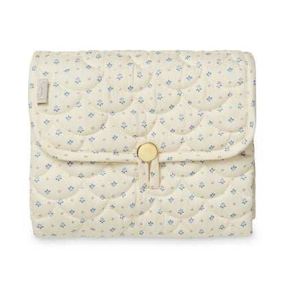 Cam Cam pusleunderlag Quilet Capri, beige med blåt mønster